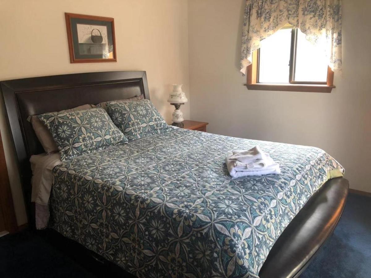 My Little Flagship Cabin East Stroudsburg Bagian luar foto