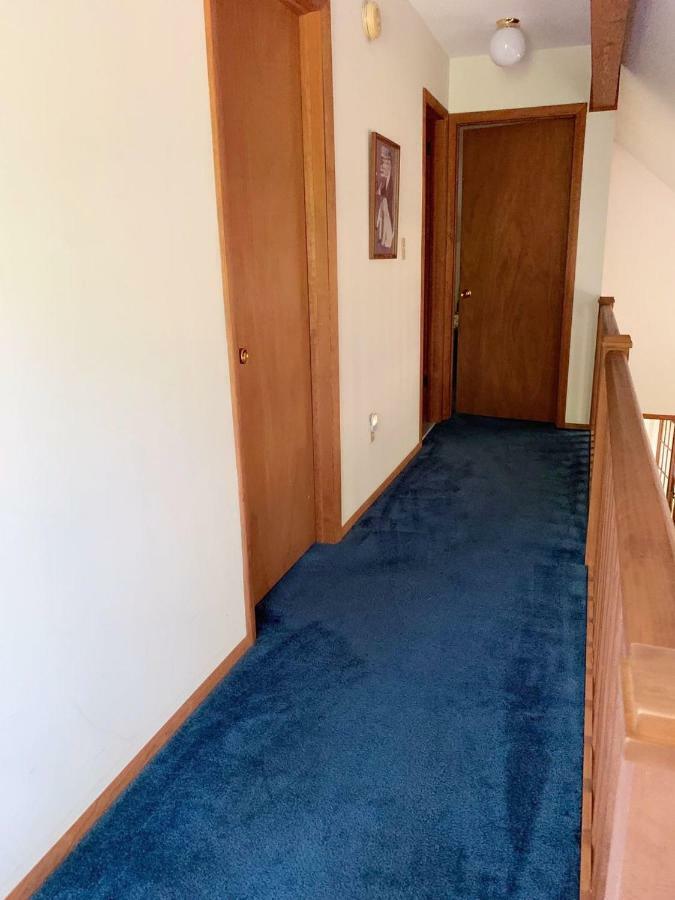 My Little Flagship Cabin East Stroudsburg Bagian luar foto